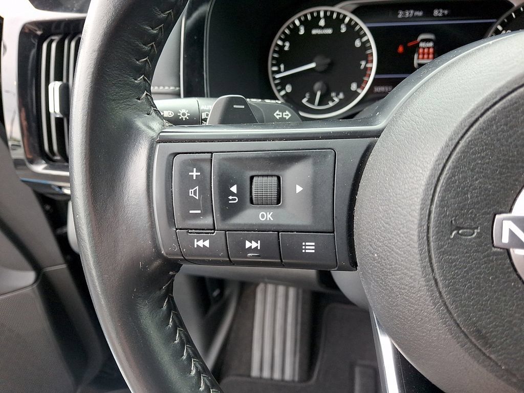Used 2024 Nissan Pathfinder SV AWD/4WD image 20