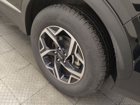 Used 2025 Kia Sportage LX AWD/4WD image 31