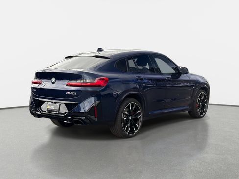 Used 2025 BMW X4 M40i AWD/4WD image 3