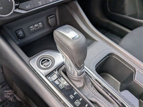 Used 2024 Nissan Sentra SV image 19