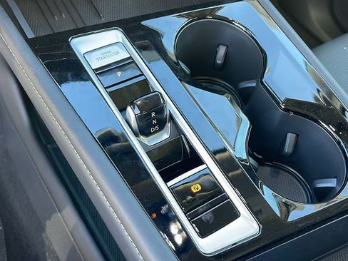 New 2026 Volkswagen Atlas SEL Premium R-Line image 22