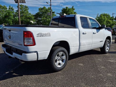 Used 2022 RAM 1500 Big Horn AWD/4WD image 6