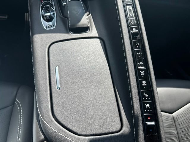 Used 2023 Chevrolet Corvette Stingray Preferred Conv w/ Z51 Performance Package RWD image 14