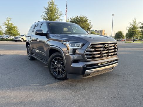 Used 2024 Toyota Sequoia Limited w/ Tow Technology Package AWD/4WD image 2