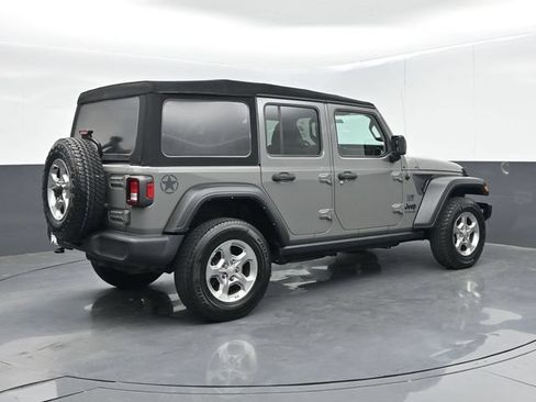 Used 2021 Jeep Wrangler Unlimited Sport AWD/4WD image 8
