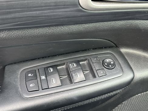 Used 2020 Jeep Grand Cherokee Altitude image 23