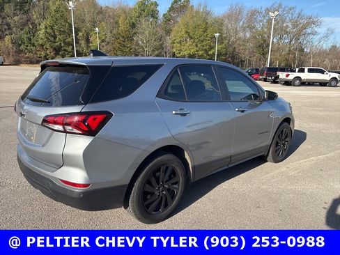 Used 2024 Chevrolet Equinox LS w/ LS Convenience Package image 7