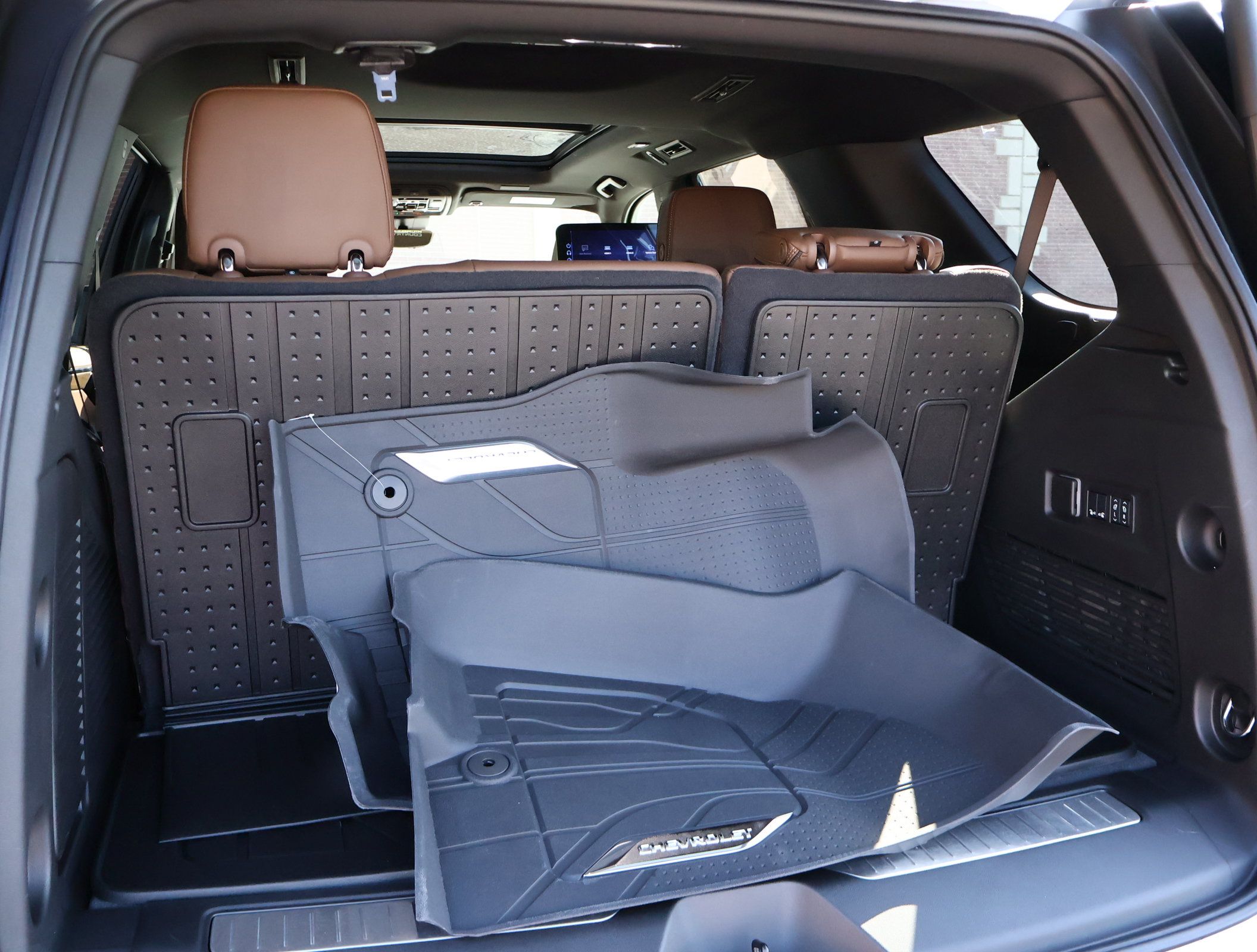 New 2026 Chevrolet Tahoe High Country AWD/4WD image 32