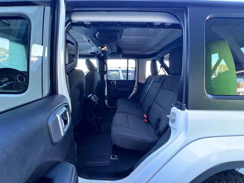 Used 2020 Jeep Wrangler Unlimited Sahara w/ Uconnect 4C Nav & Sound Group image 13