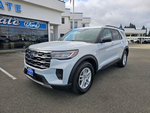 New 2026 Ford Explorer Active AWD/4WD image 2