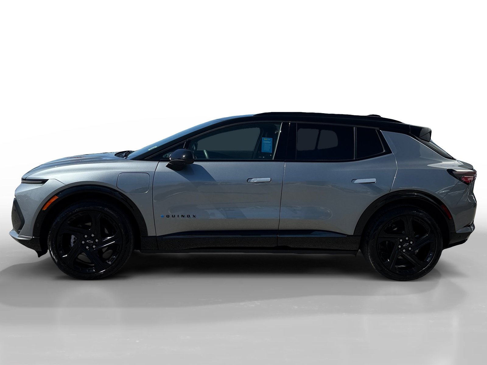 Used 2024 Chevrolet Equinox EV RS FWD image 2