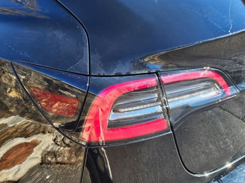 Used 2018 Tesla Model 3 image 24