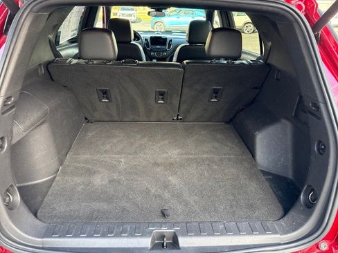 Used 2022 Chevrolet Equinox RS w/ RS Leather Package image 29