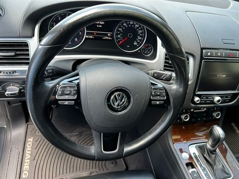 Used 2016 Volkswagen Touareg VR6 AWD/4WD image 33