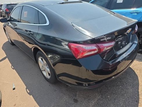 Used 2022 Chevrolet Malibu LT FWD image 4