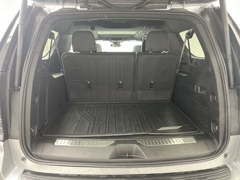 Certified 2025 Chevrolet Suburban Premier w/ Sun And Tow Package image 35