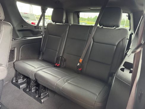Used 2023 Chevrolet Suburban Z71 w/ Luxury Package AWD/4WD image 26