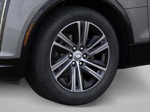 New 2026 Cadillac Lyriq Luxury image 9