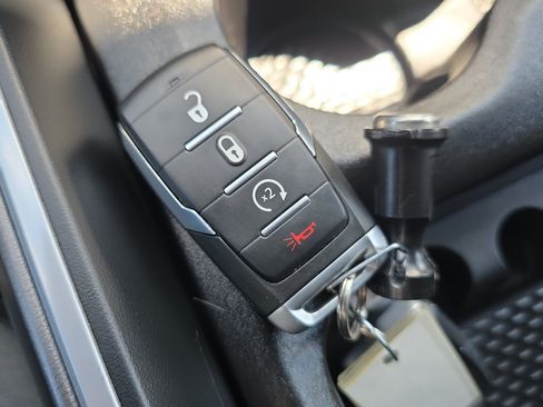 Used 2022 RAM 1500 Big Horn AWD/4WD image 30