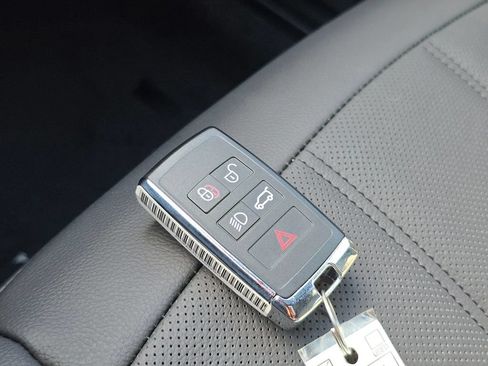 New 2026 Land Rover Range Rover Evoque S AWD/4WD image 38