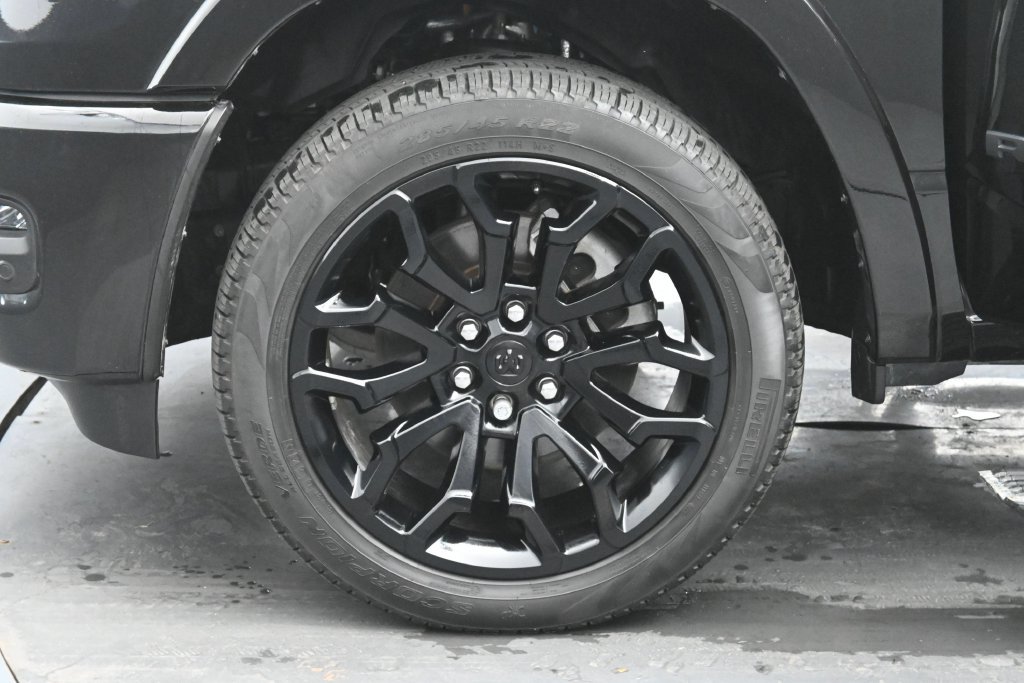 Used 2025 RAM 1500 Limited AWD/4WD image 33
