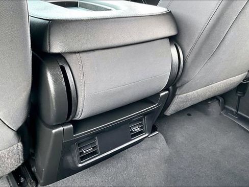 Used 2022 Chevrolet Silverado 2500 Custom w/ Custom Convenience Package image 11