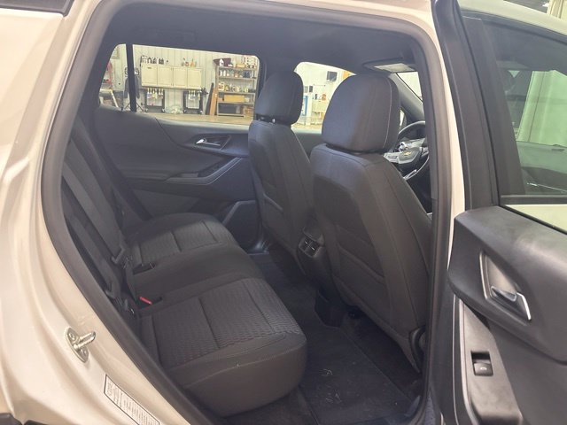Used 2026 Chevrolet Equinox LT AWD/4WD image 15