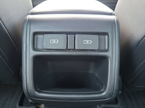 Used 2022 Honda Accord Sport image 11