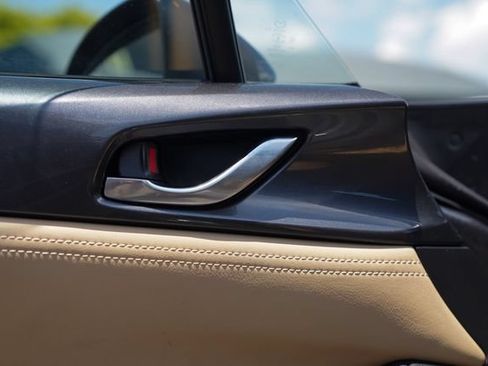 Used 2017 MAZDA MX-5 Miata Grand Touring RWD image 29