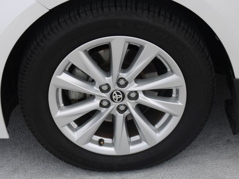 Certified 2024 Toyota Corolla LE w/ LE Convenience Package FWD image 9