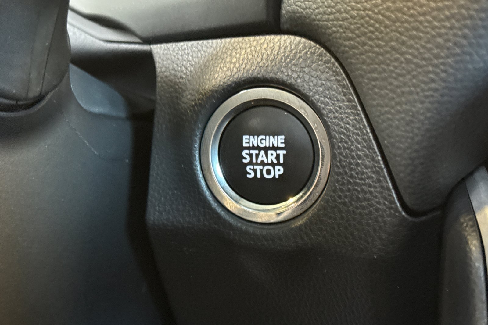 Used 2023 Toyota RAV4 XLE Premium FWD image 29