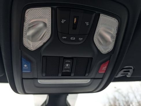 Used 2021 RAM 1500 Big Horn AWD/4WD image 33