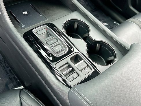 Used 2023 Honda Pilot EX-L image 16