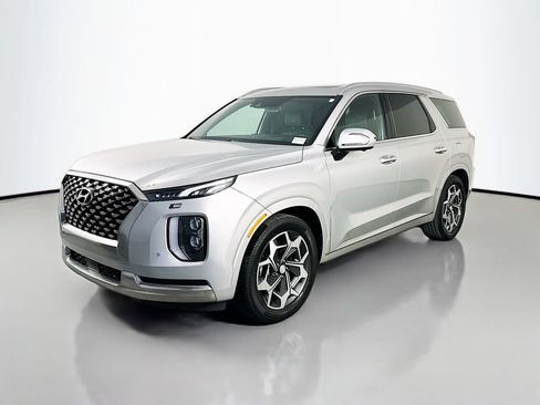 Used 2022 Hyundai Palisade Calligraphy FWD image 3