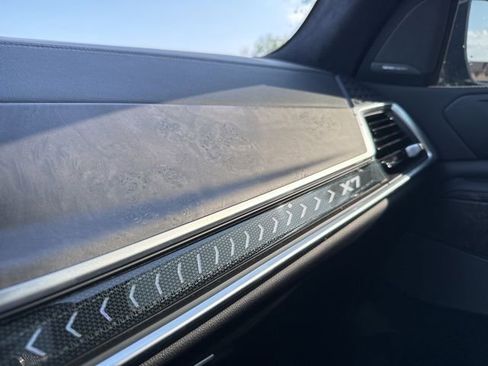 Used 2023 BMW X7 xDrive40i w/ M Sport Package AWD/4WD image 24