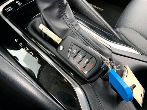 Used 2023 Toyota Corolla LE image 13