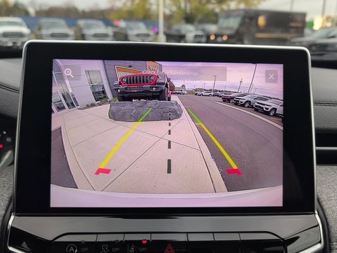 Used 2023 Jeep Compass Latitude w/ Convenience Group image 36