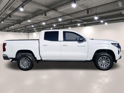Used 2025 Chevrolet Colorado LT w/ Advanced Trailering Package RWD image 17