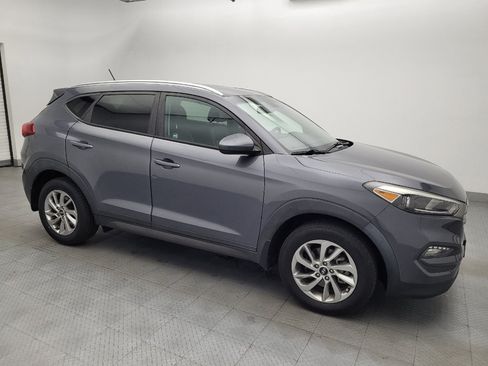 Used 2016 Hyundai Tucson SE w/ Option Group 02 FWD image 11