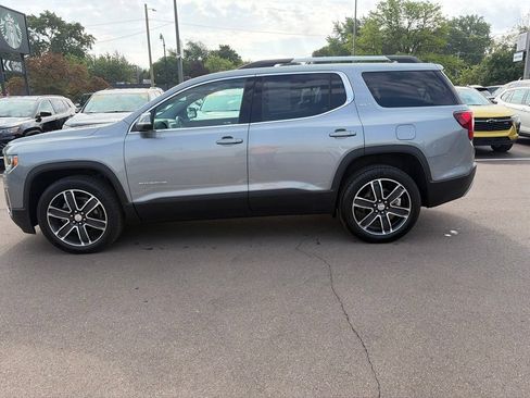 Used 2023 GMC Acadia SLT w/ Preferred Package AWD/4WD image 8