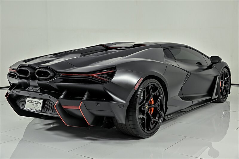 Used 2024 Lamborghini Revuelto AWD/4WD image 19