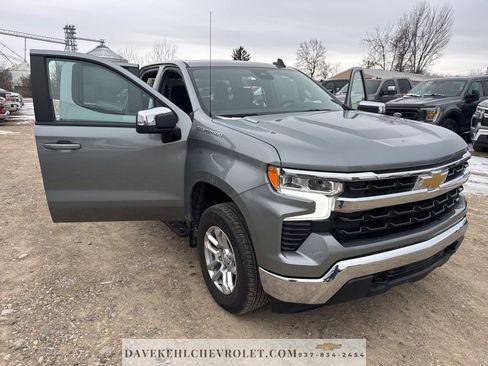 Used 2025 Chevrolet Silverado 1500 LT AWD/4WD image 20