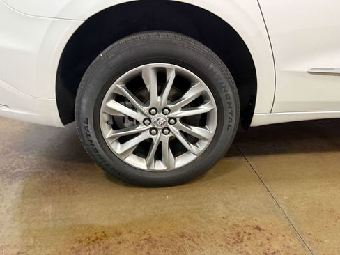 Used 2023 Buick Enclave Avenir image 93