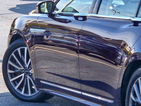 Used 2017 Lincoln Continental Select w/ Climate Package image 13