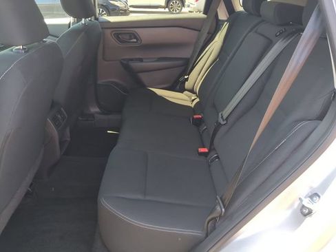 Used 2024 Nissan Rogue S FWD image 26