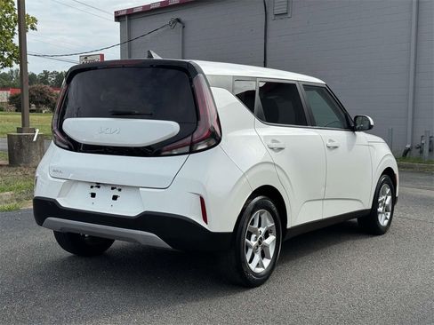 Used 2023 Kia Soul LX w/ Option Group 015 image 20
