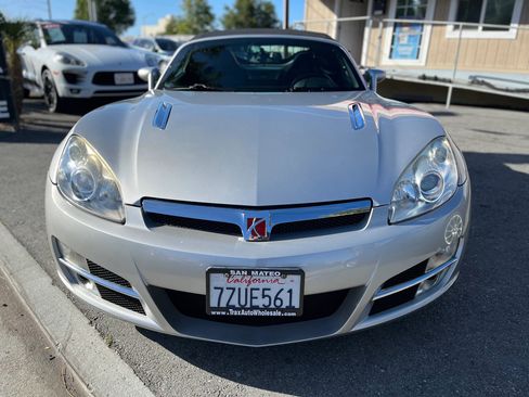 Used 2008 Saturn Sky w/ Premium Trim Package RWD image 2