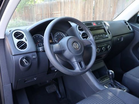Used 2011 Volkswagen Tiguan S AWD/4WD image 15