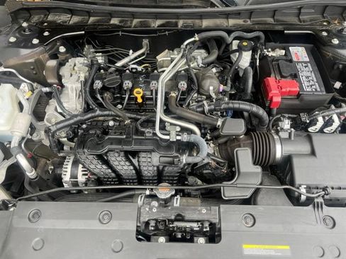 Used 2024 Nissan Altima 2.5 SV w/ SV Premium Package FWD image 23