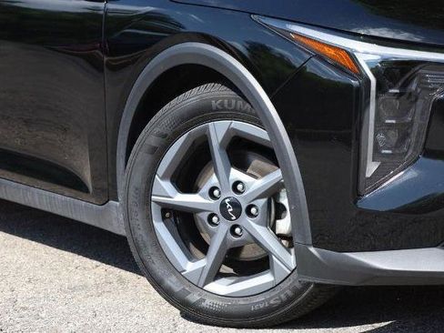 Used 2025 Kia K4 FWD image 3